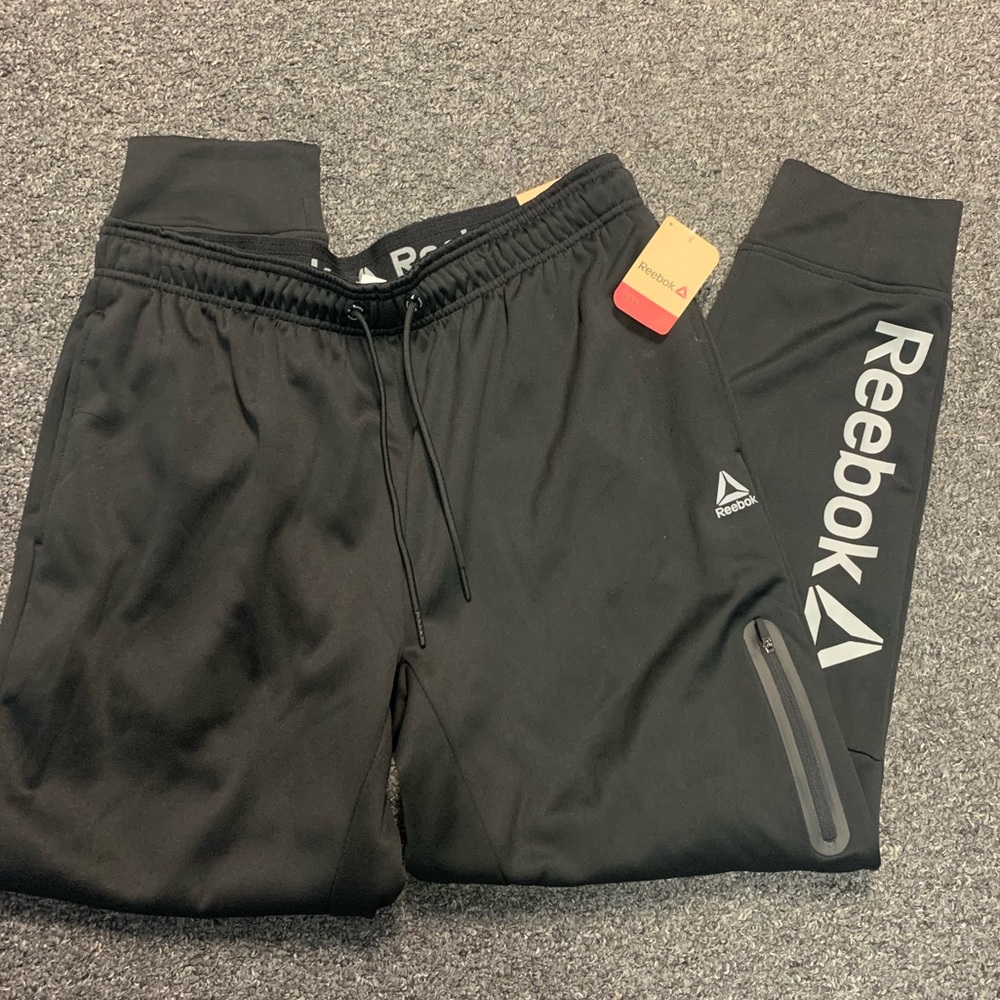 ✨NWT Mens Reebok Black Joggers